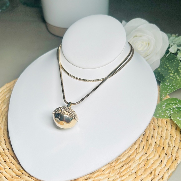 CHICO’S Acorn Briar Ball Long Necklace. With delightful Acorn Shaped Pendant. - Picture 7 of 14